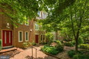 brightmls/18994d2463931f793db55cbdf298cf57.jpg?width=131&height=105&format3=webp