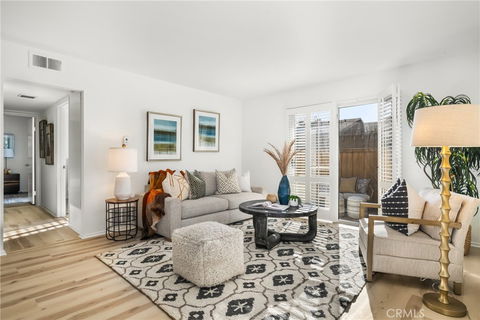 listing image