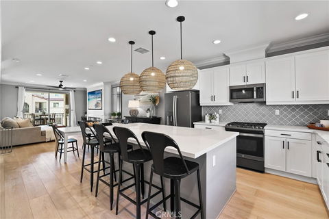 listing image
