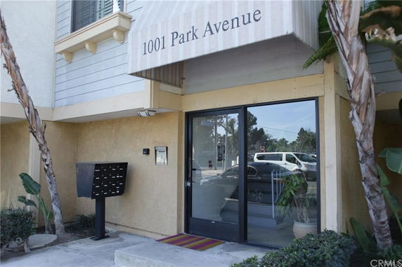 Front view of a building with an entrance at 1001 Park Avenue.