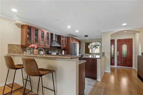 listing image