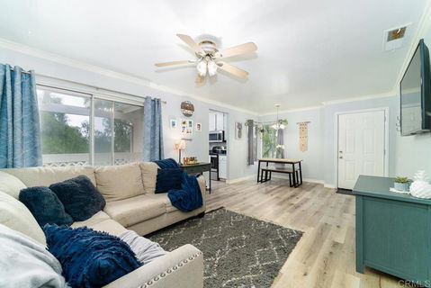 listing image