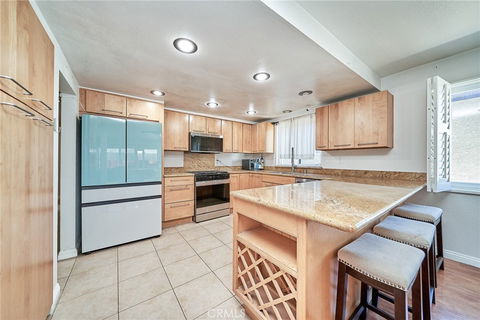 listing image