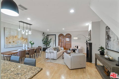 listing image