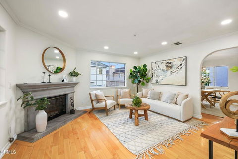 listing image
