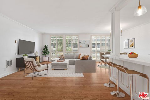 listing image