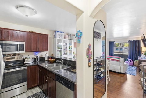 listing image
