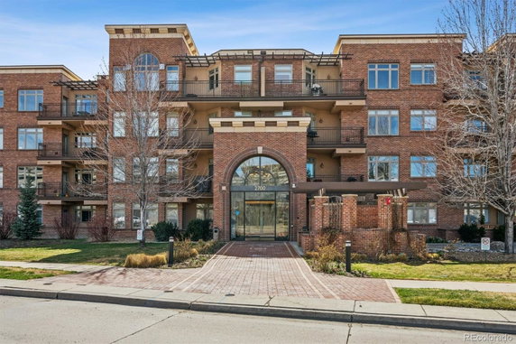 Building Image