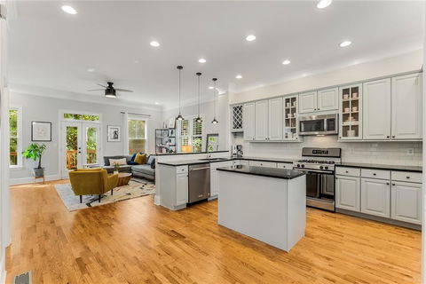 listing image