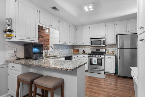 listing image