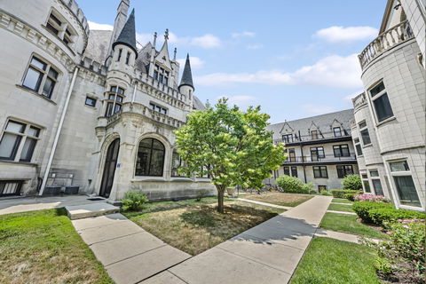 listing image