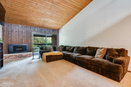 ilmred/80c962cf77a2d788fb48bfb7c7c5a076.jpg?width=131&height=105&format3=webp