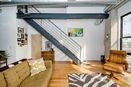 ilmred/fa81b7a2e3062b6fcd4ace74a5cb0a05.jpg?width=131&height=105&format3=webp