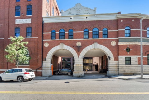 listing image
