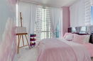 miamire/0abf55921324424cfa5e586f77174b14.jpg?width=131&height=105&format3=webp