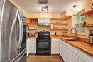 miamire/19b69d8bfd02432ad77805529a82e654.jpg?width=131&height=105&format3=webp