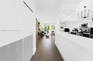 miamire/218e15e3a6c3b126dc47cf7422d4d933.jpg?width=131&height=105&format3=webp
