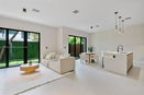 miamire/22e3a440dd330bb7af8c6316e9eb0eba.jpg?width=131&height=105&format3=webp