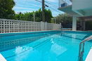 miamire/31c4f1f6eed5e0297e38ed8031e0e147.jpg?width=131&height=105&format3=webp
