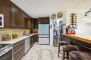 miamire/437e64aabaaed6f6ebb2abad7bc87f72.jpg?width=131&height=105&format3=webp