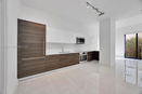 miamire/6938cad27d8ed31ddaf4383d3005f04e.jpg?width=131&height=105&format3=webp