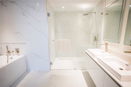 miamire/69f85063728a4df8da59f61d701738d3.jpg?width=131&height=105&format3=webp