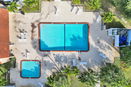miamire/71fade27d65700ee20c500d69cbc293c.jpg?width=131&height=105&format3=webp