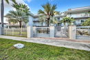 miamire/75e136687b06fa51350a5f551884a87f.jpg?width=131&height=105&format3=webp