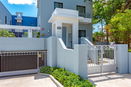 miamire/7bebb6ab49b6a65c8df2ccd63d800acc.jpg?width=131&height=105&format3=webp