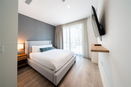 miamire/7ccb6230fd0d17dc5159ba5c095a8442.jpg?width=131&height=105&format3=webp
