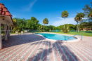 miamire/7ef2e6d079f640ad62318f7aaf861785.jpg?width=131&height=105&format3=webp