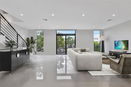 miamire/7f5dd0dc65e6d61094a5e2a67b4726fb.jpg?width=131&height=105&format3=webp