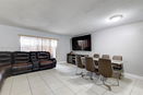 miamire/86236c0e0de04405313178d532dbe6dd.jpg?width=131&height=105&format3=webp