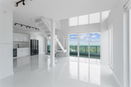 miamire/8d536e8242369b7dd252049f2ead563f.jpg?width=131&height=105&format3=webp