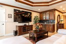 miamire/8d90c4bdfe3d6f3ec2fa93e2cc07c6cc.jpg?width=131&height=105&format3=webp