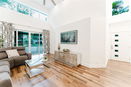 miamire/8fc53f8009d641c14b6de4bf379aeba7.jpg?width=131&height=105&format3=webp
