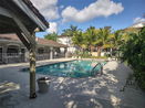 miamire/9bd5cf6d4c8bd6664eaa6ef25437a398.jpg?width=131&height=105&format3=webp
