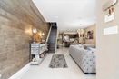 miamire/ace6c28617c9f53d569dadb39b85b382.jpg?width=131&height=105&format3=webp