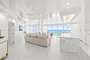 miamire/c62def49d3a78f9d926e4cc86e2557e8.jpg?width=131&height=105&format3=webp