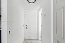 miamire/d38d18305c1062a7cf5cc154c9fc8823.jpg?width=131&height=105&format3=webp