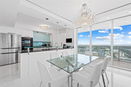 miamire/e2321d707298ded9ead8688bf2d9307c.jpg?width=131&height=105&format3=webp