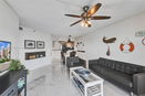 miamire/ed6ce8876af88af5a10eeb1eab18df2a.jpg?width=131&height=105&format3=webp