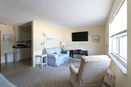 miamire/f1b773e36f28feba4bb91a57fc80e8af.jpg?width=131&height=105&format3=webp