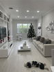 miamire/f421b7013466959859cb3af3a83a8339.jpg?width=131&height=105&format3=webp