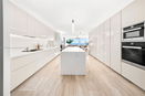 miamire/f5feaf05db0710db1e6e1067f1bdb59c.jpg?width=131&height=105&format3=webp