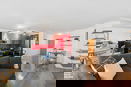 nyrebny2/01748d8fc2cf23b5bac2c9c4cf8776ad.jpg?width=131&height=105&format3=webp