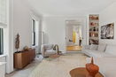 nyrebny2/0fbe018fe49be1c99951c70d66efc313.jpg?width=131&height=105&format3=webp