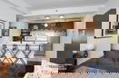 nyrebny2/33001cace470db8c6aa24433f1f59cc3.jpg?width=131&height=105&format3=webp