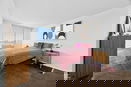 nyrebny2/367ac5e9fafc608733f19059b8c47f2a.jpg?width=131&height=105&format3=webp