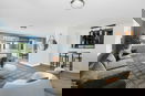 nyrebny2/3ac7f710fb506c6d7885784cd13d81c7.jpg?width=131&height=105&format3=webp